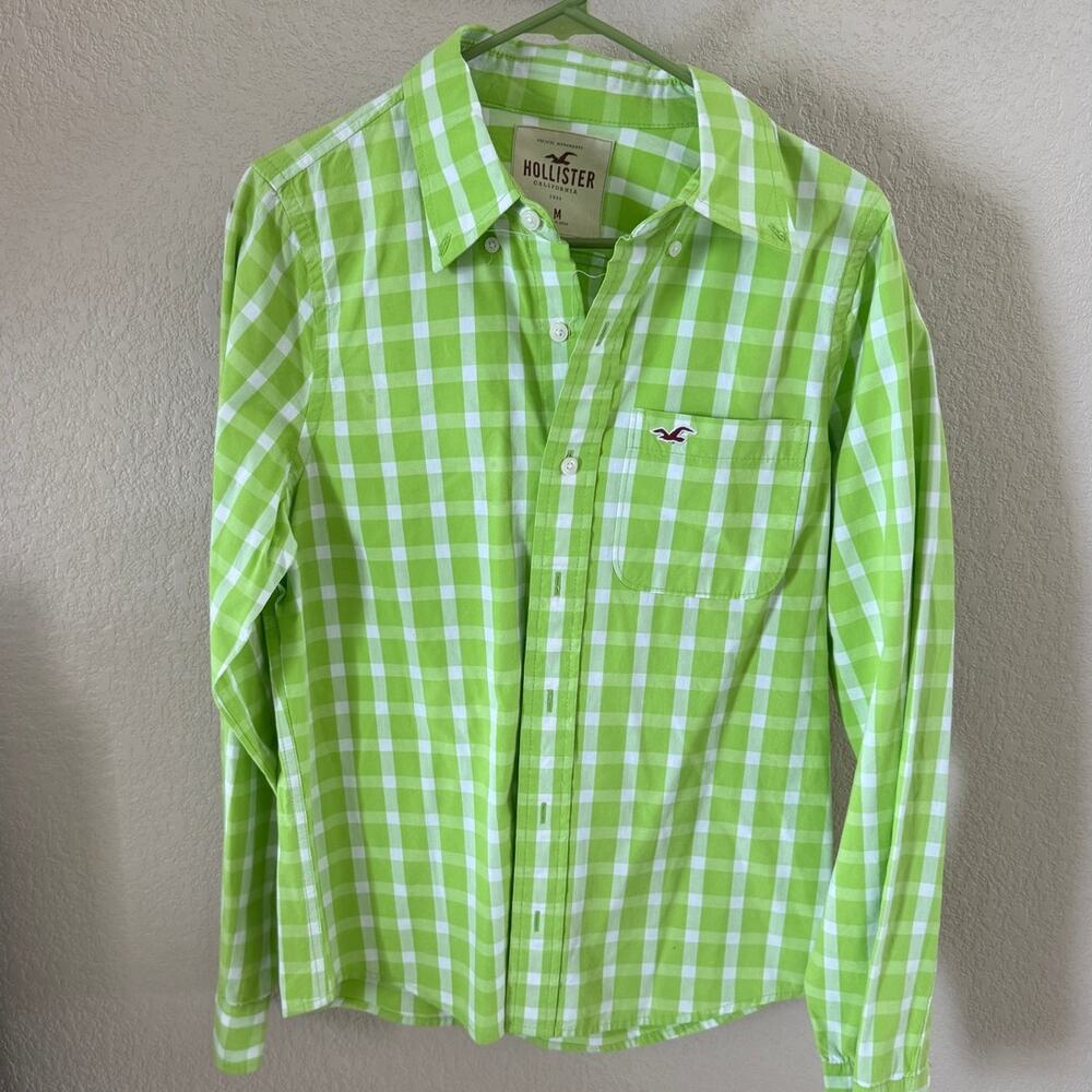 Hollister bright green long-sleeve button-up shirt, size medium.
